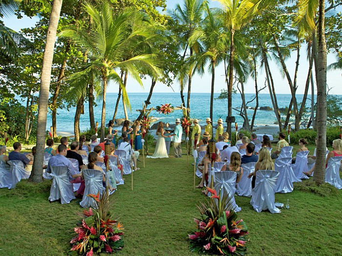 ylang-ylang-beach-resort-wedding-in-_ceremony_5350428cc731c.jpg