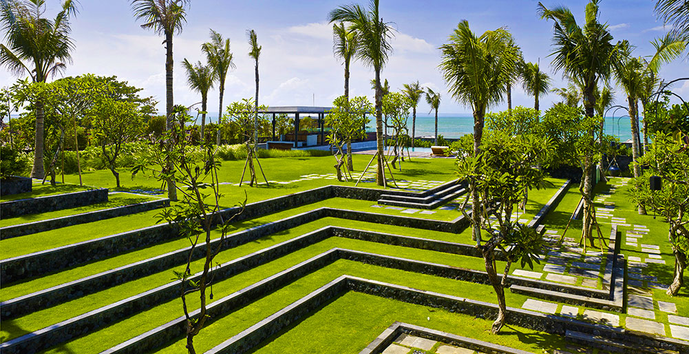 02-Arnalaya Beach House - Terraced garden.jpg