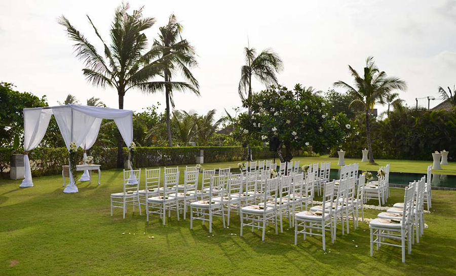 Villa-Shalimar-Wedding-Lawn-Set-Up.jpg