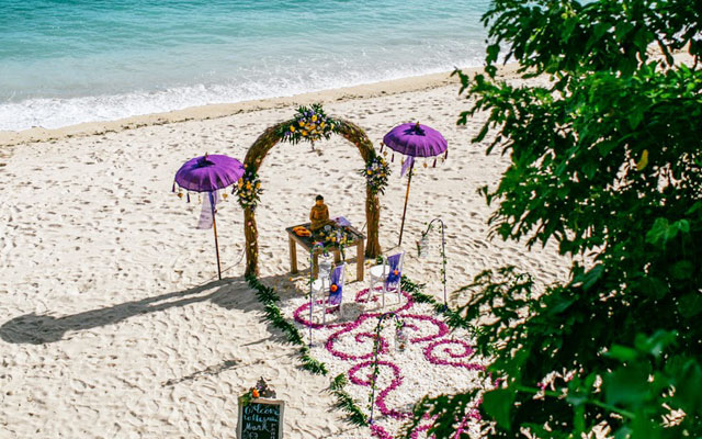 bali-beach-wedding-04.jpg