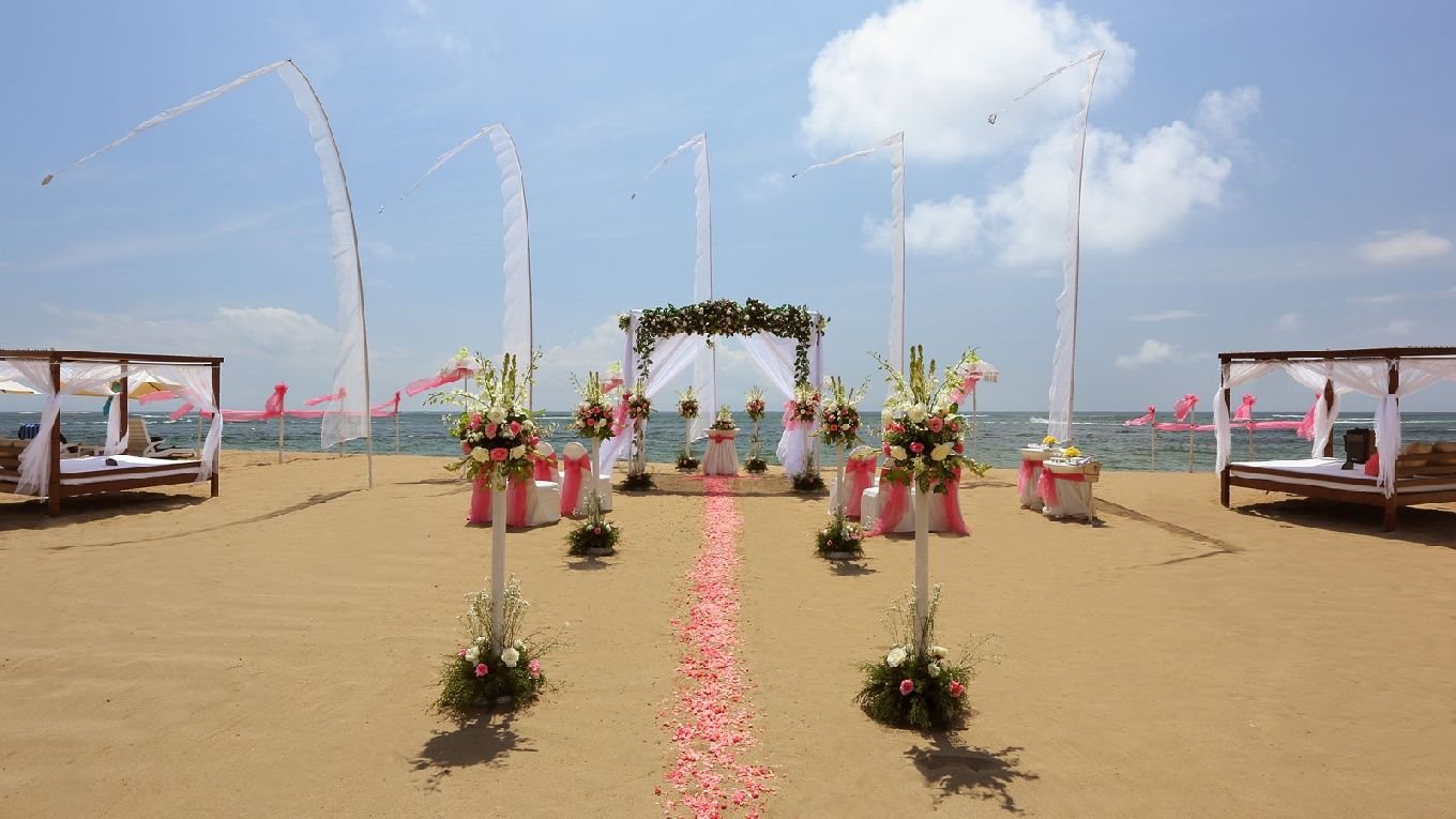 02-beach-wedding-venue-01.jpg