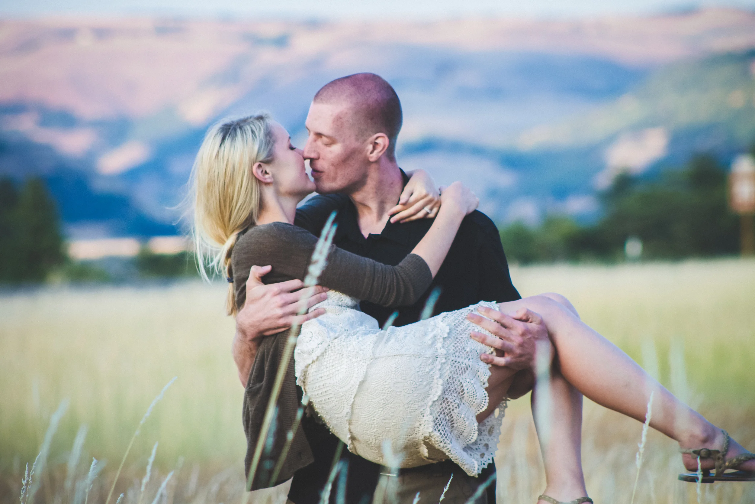 becca and scott (44 of 48).jpg