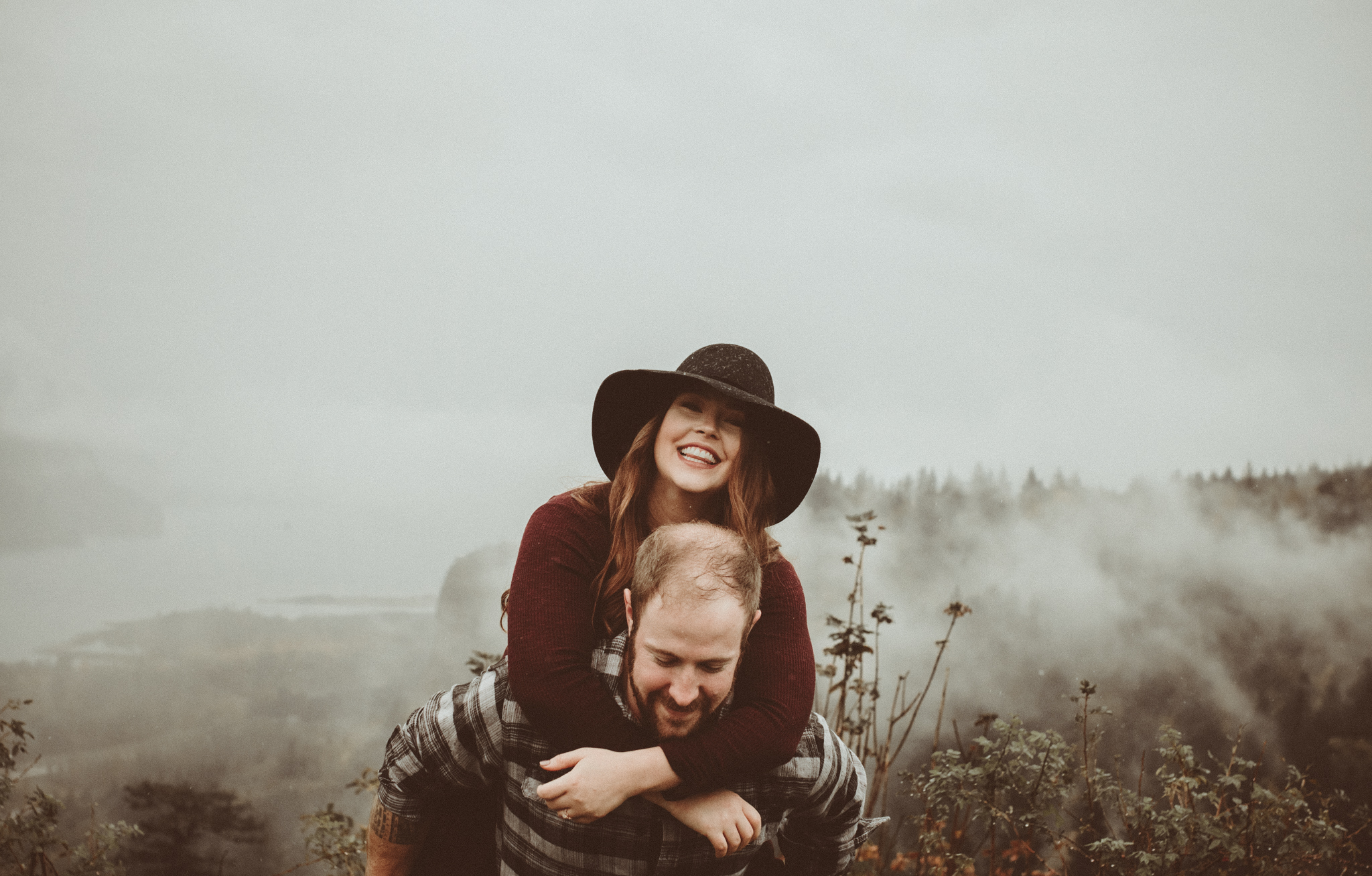 victoria columbia gorge engagement in the rain.  (8 of 125).jpg