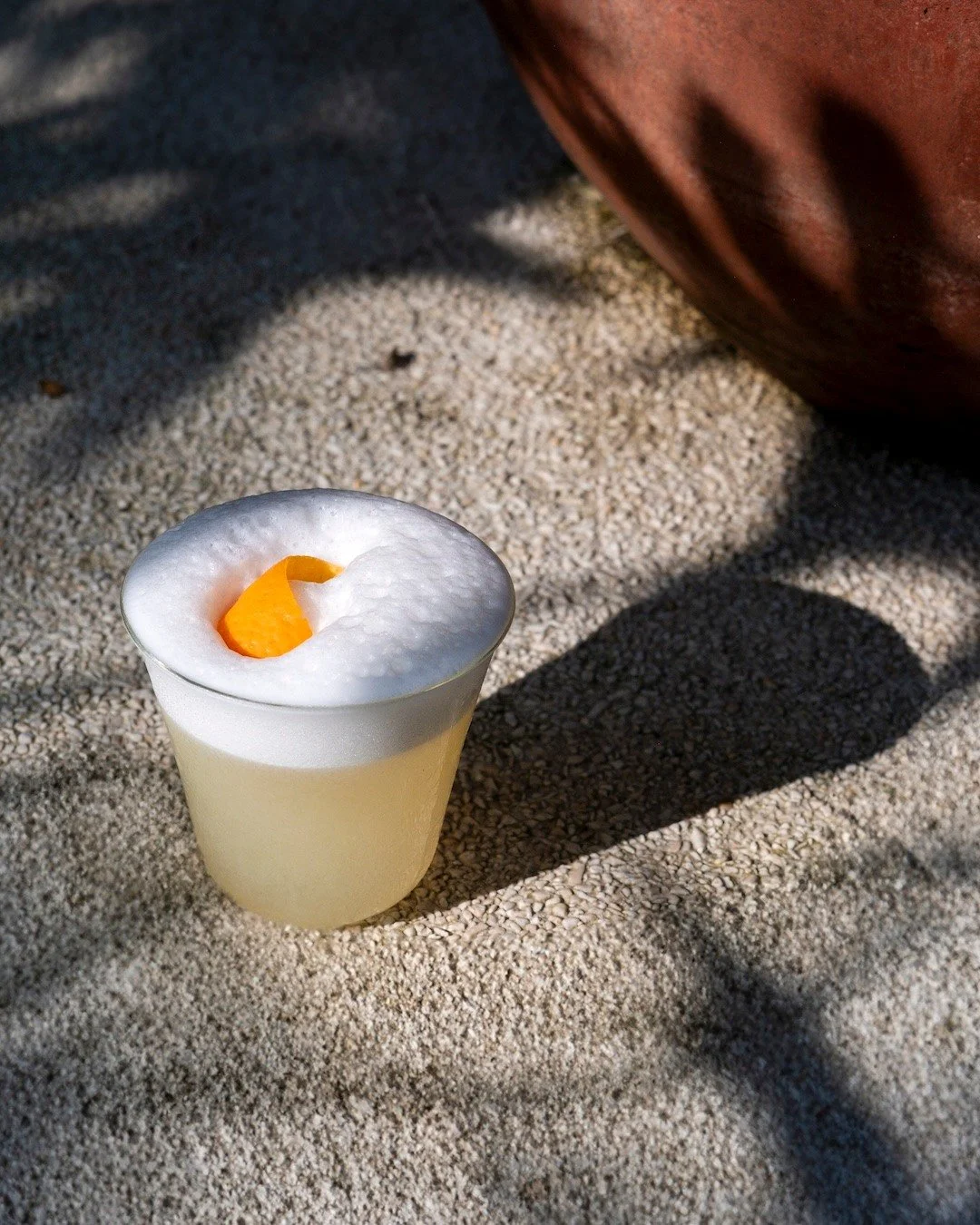 Where rooftop nights meet timeless cocktails. 🌙🍋✨

GIMLET
gin, lemon juice, egg white, simple syrup
+ the classics

Book A Table
Call +623614792888
WA +6281339512571
or visit www.copperubud.com
&mdash;&mdash;&mdash;
#copperubud #ubud #bali #ubudres