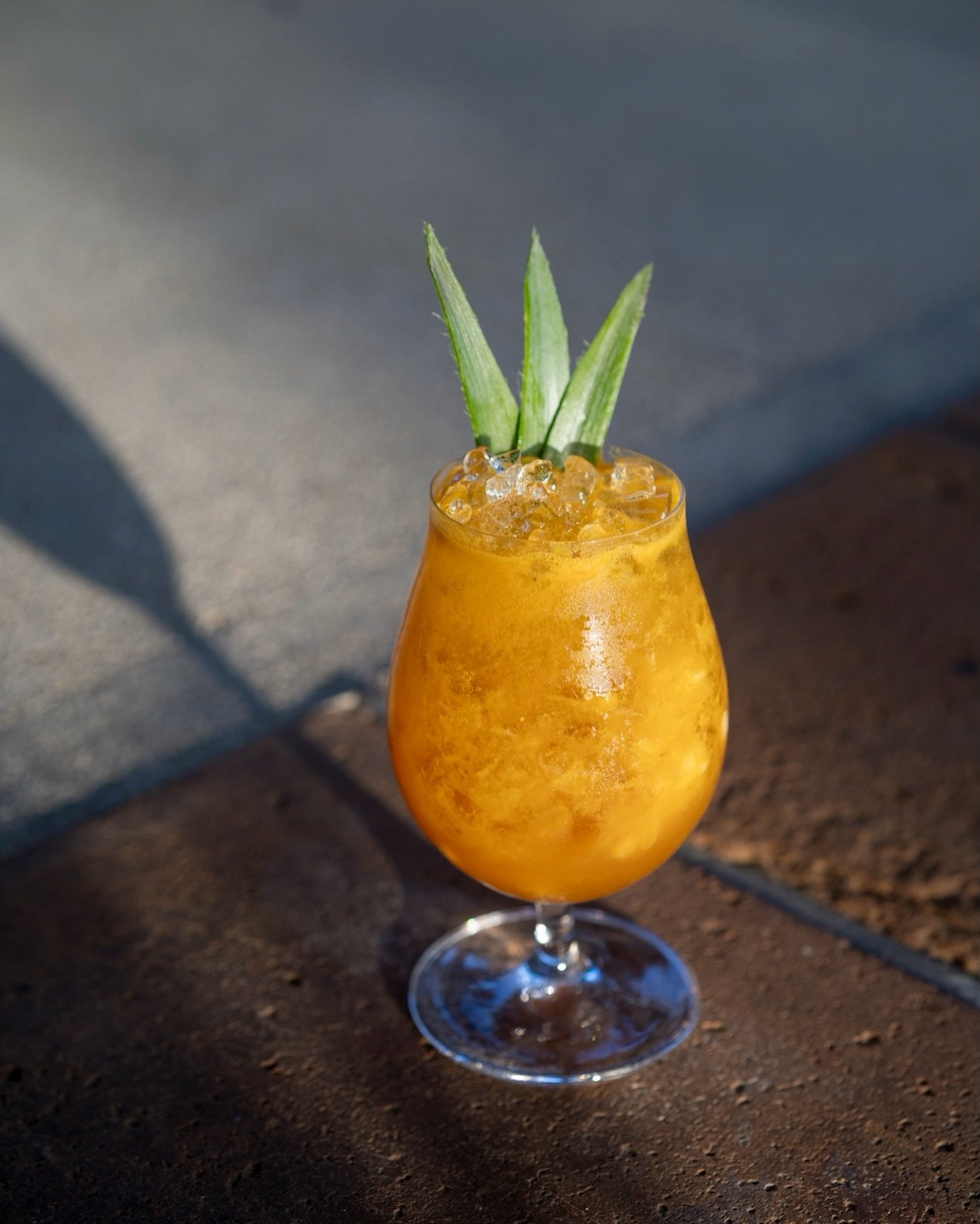 Golden hour calls for something citrus-forward. Our Orange Cooler balances sweet, tart, and spirited &mdash; the kind of signature that keeps the evening flowing. 🍊✨

ORANGE COOLER
orange infused vodka, cointreau, orange &amp; passionfruit syrup, le