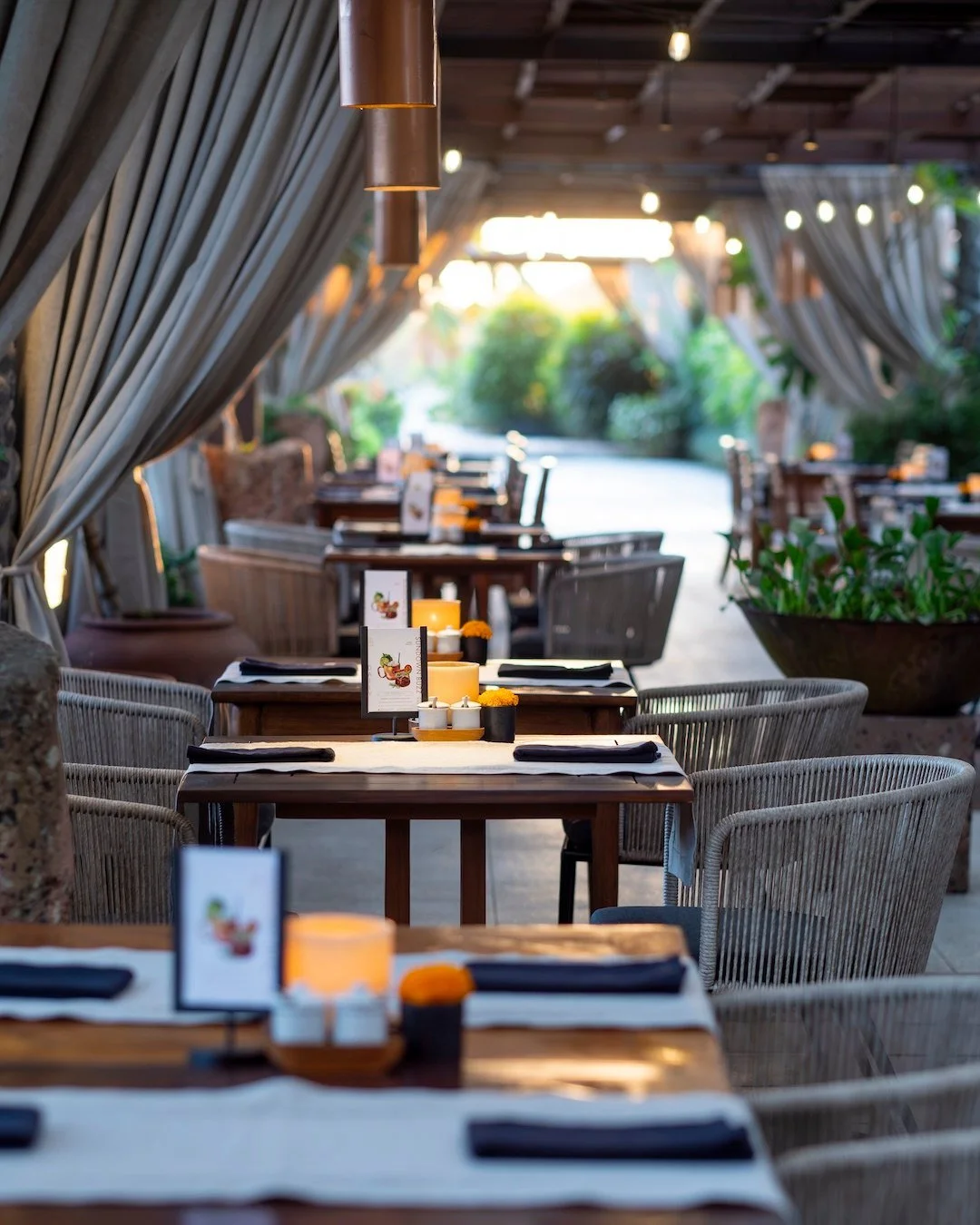 Looking for a rooftop restaurant in Ubud? Dinner at Copper Kitchen, Bar &amp; Rooftop comes with jungle views, seasonal plates, and an evening worth lingering over.

Book A Table
Call +623614792888
WA +6281339512571
or visit www.copperubud.com

#ubud