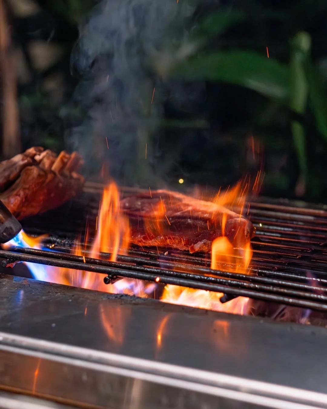 By land or by sea&hellip; why choose? 🍖🦞 Pork ribs, lamb chops, whole snapper, and more&mdash;your weekend feast done right at Copper. #UbudEats #APerfectBite

Book A Table
Call +623614792888
WA +6281339512571
or visit www.copperubud.com

#copperub