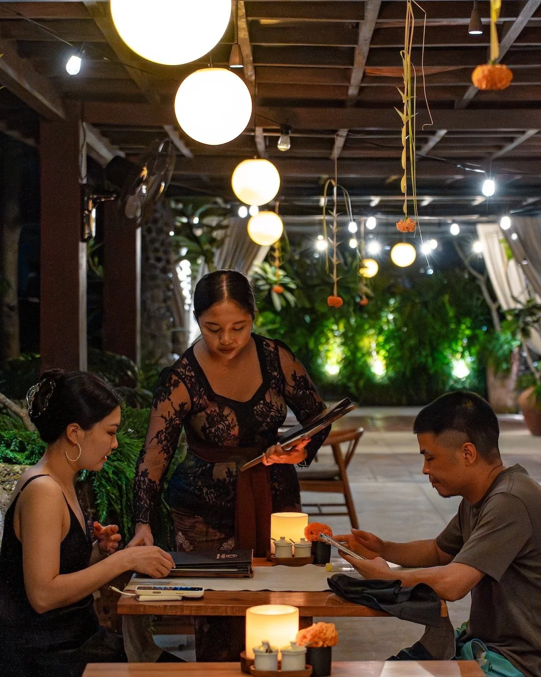 From West to East, there's a lot to get into. 🔥

Think elevated Western comfort, bold Asian flavors, and plates that bring something different to the table. Whatever you're craving, there's always another flavor worth exploring at Copper Kitchen, Ba