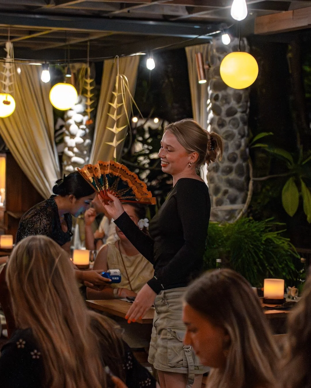Different hours. Different moods. Same good taste. 🌿

Come by for a leisurely lunch surrounded by greenery, drop in for cocktails as the afternoon unfolds, or settle in for a dinner under the evening sky.

With modern European cuisine, bold Asian in