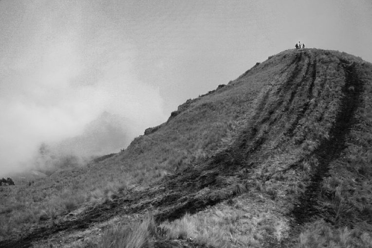 Hiking a hill in Ecuador, Barabon