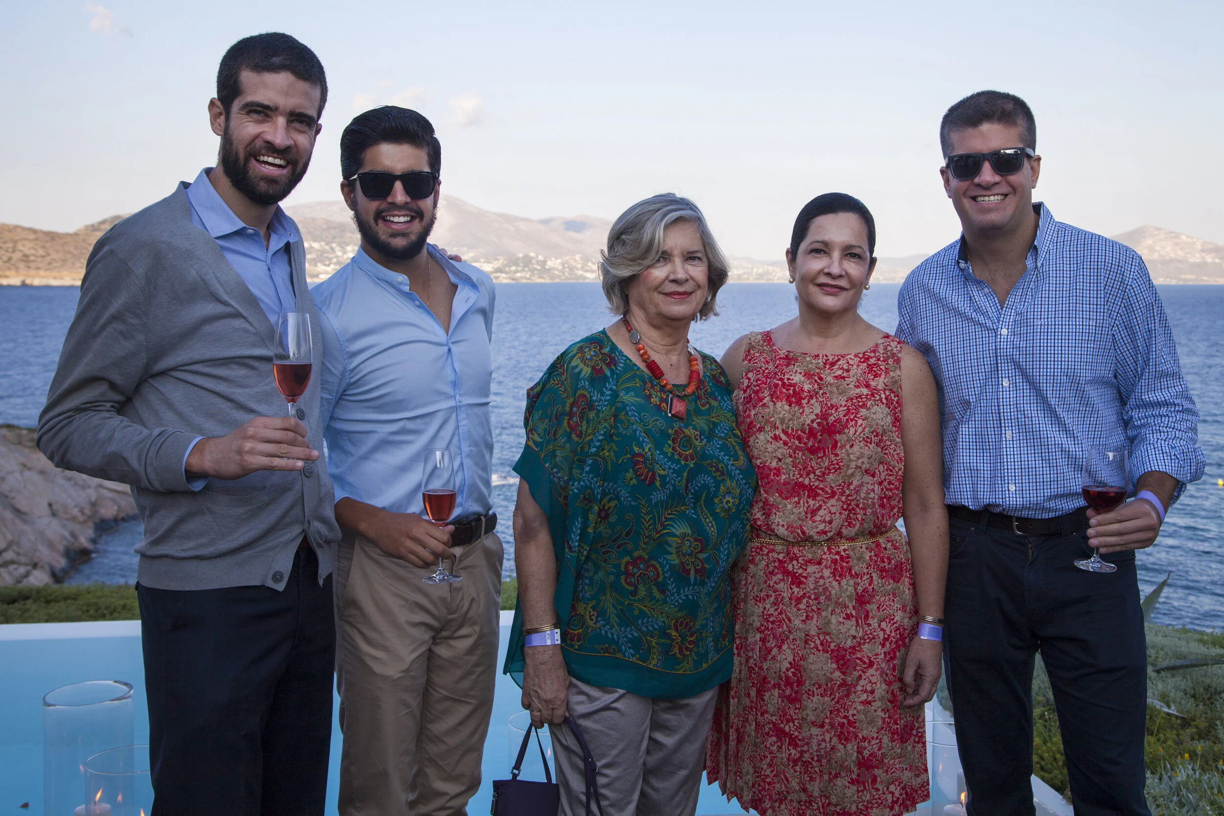 alejandros-family-enjoys-the-beautiful-setting-athens-greece_19623919708_o.jpg