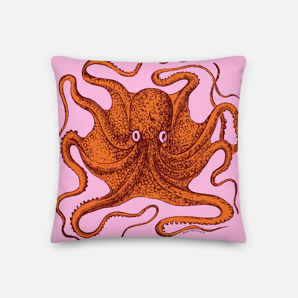 hellen-polpo-pillow-mockup.jpg
