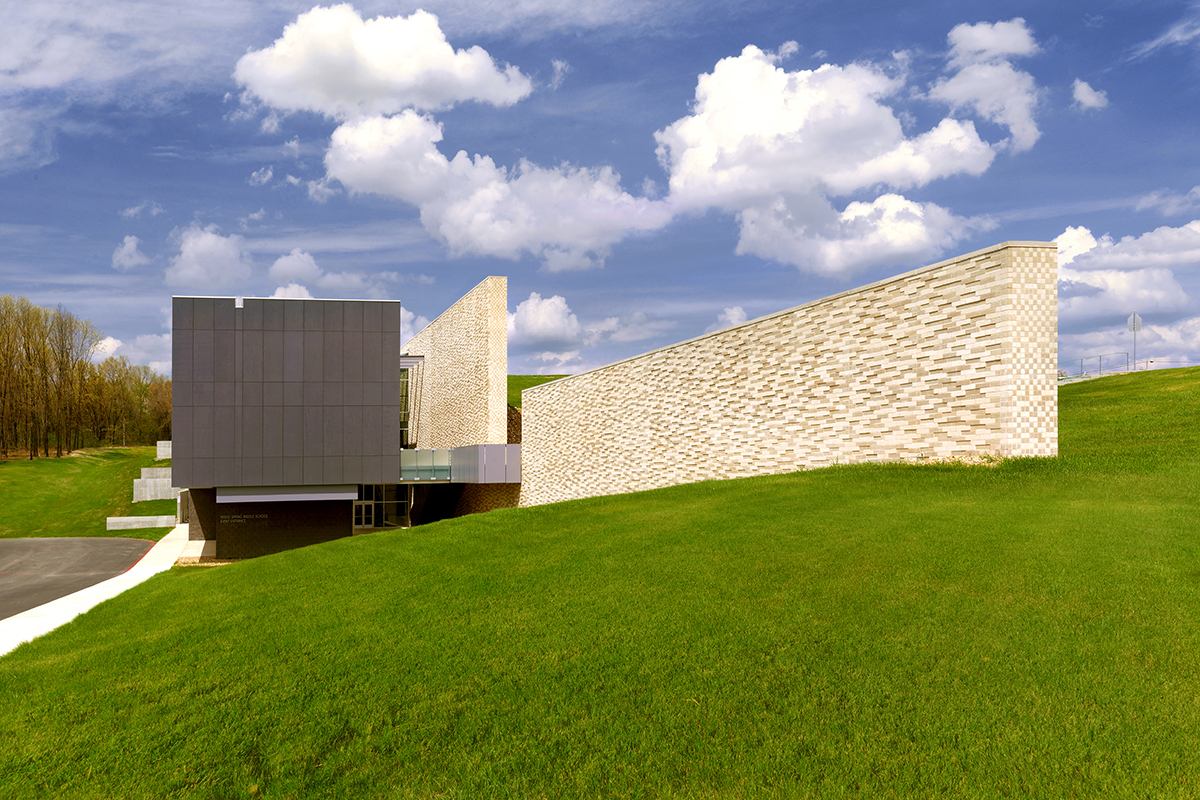 REEDS SPRING MIDDLE SCHOOL | DAKE WELLS ARCHITECTURE