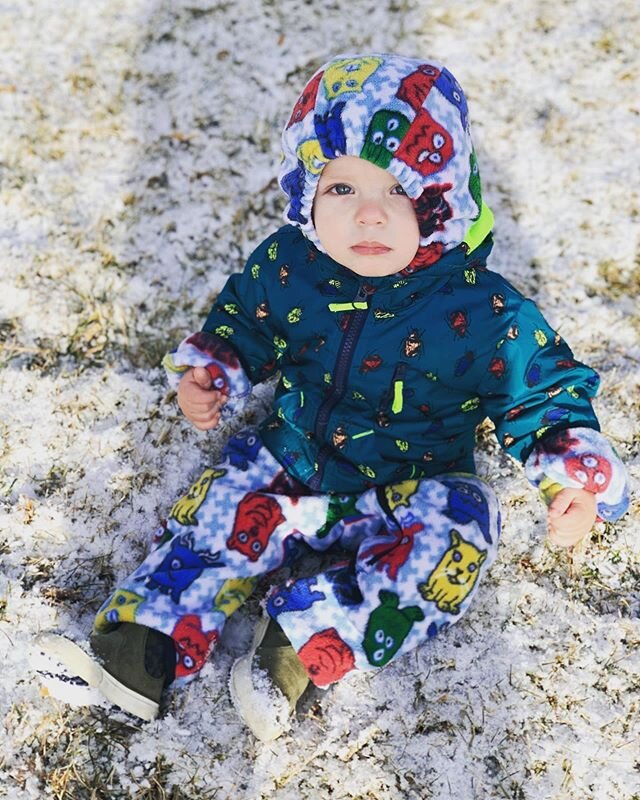It&rsquo;s only 9am. 
#whyyyyyyy #toddler #toddlerlife #snow #outside #momlife #isittheweekendyet #whendoesdadgethome #tiredaf