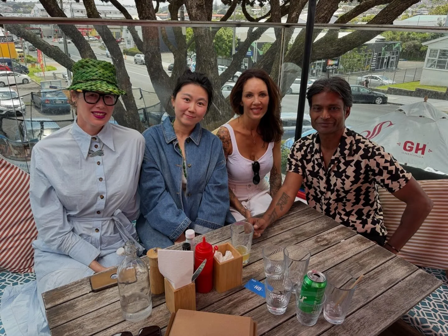 Our volunteer stylist crew helped us move mountains this year! @trippplep @bayjia and Jade! Massive NGĀ MIHI for giving your time and energy to help transform our community! Also special mention to @table.to.team @amitakala @leslie_negre @saph_1900 @