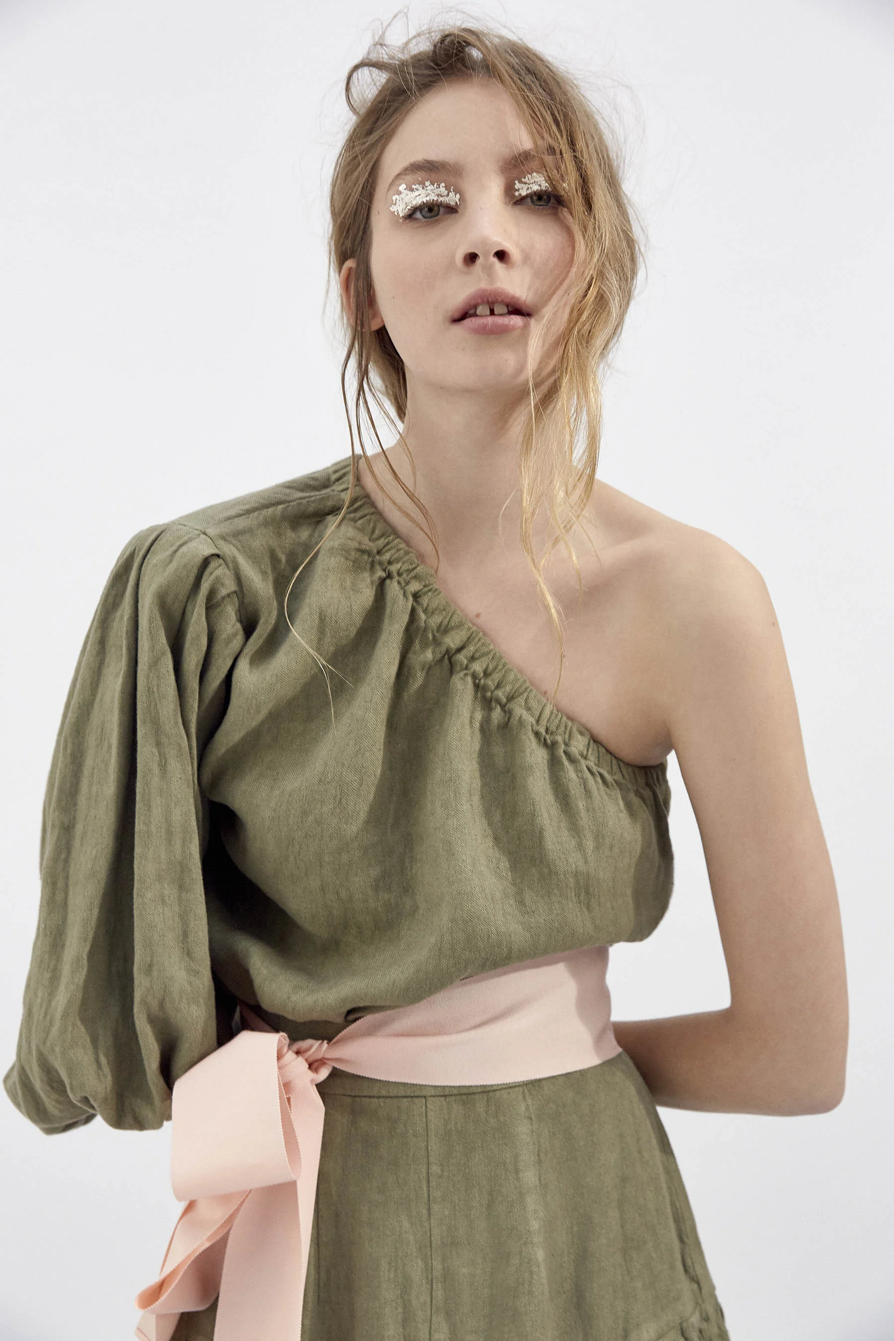 SARAH JANE CLARKE_Lookbook_by_Hannah Scott Stevenson_4.jpg