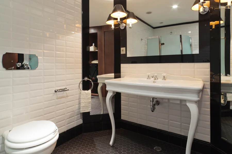 intact_penthouse_011.jpg