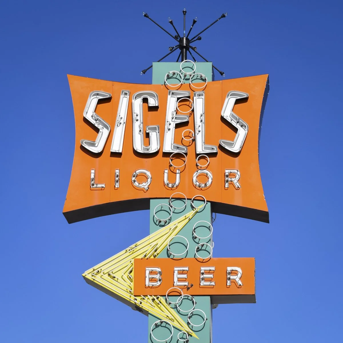 Sigel's in Dallas 92 dpi.JPG