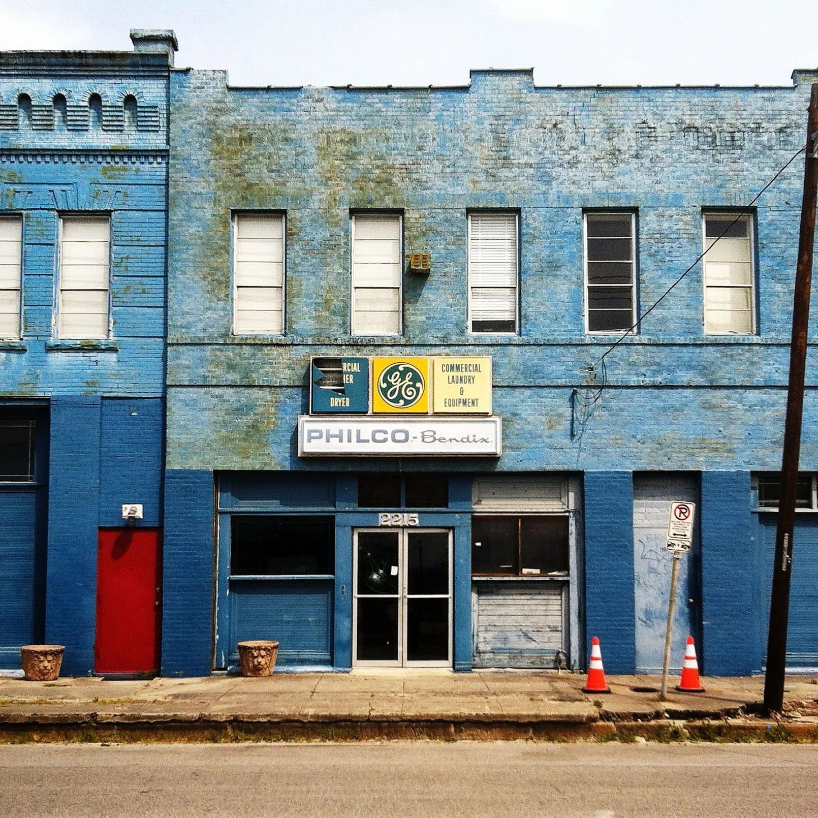 Blue Building, Congress St., Houston, 2013