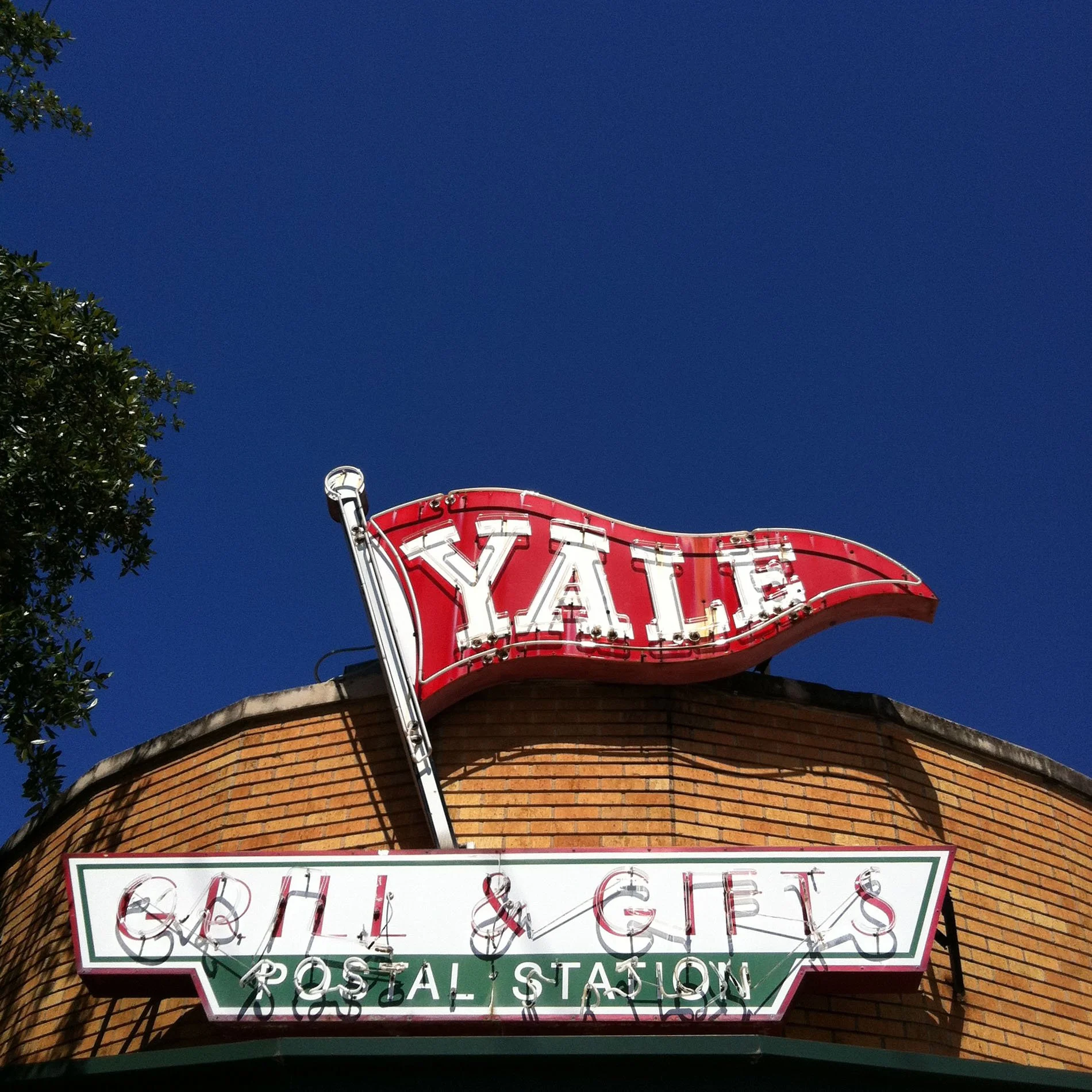 Yale Street Grill, 2012