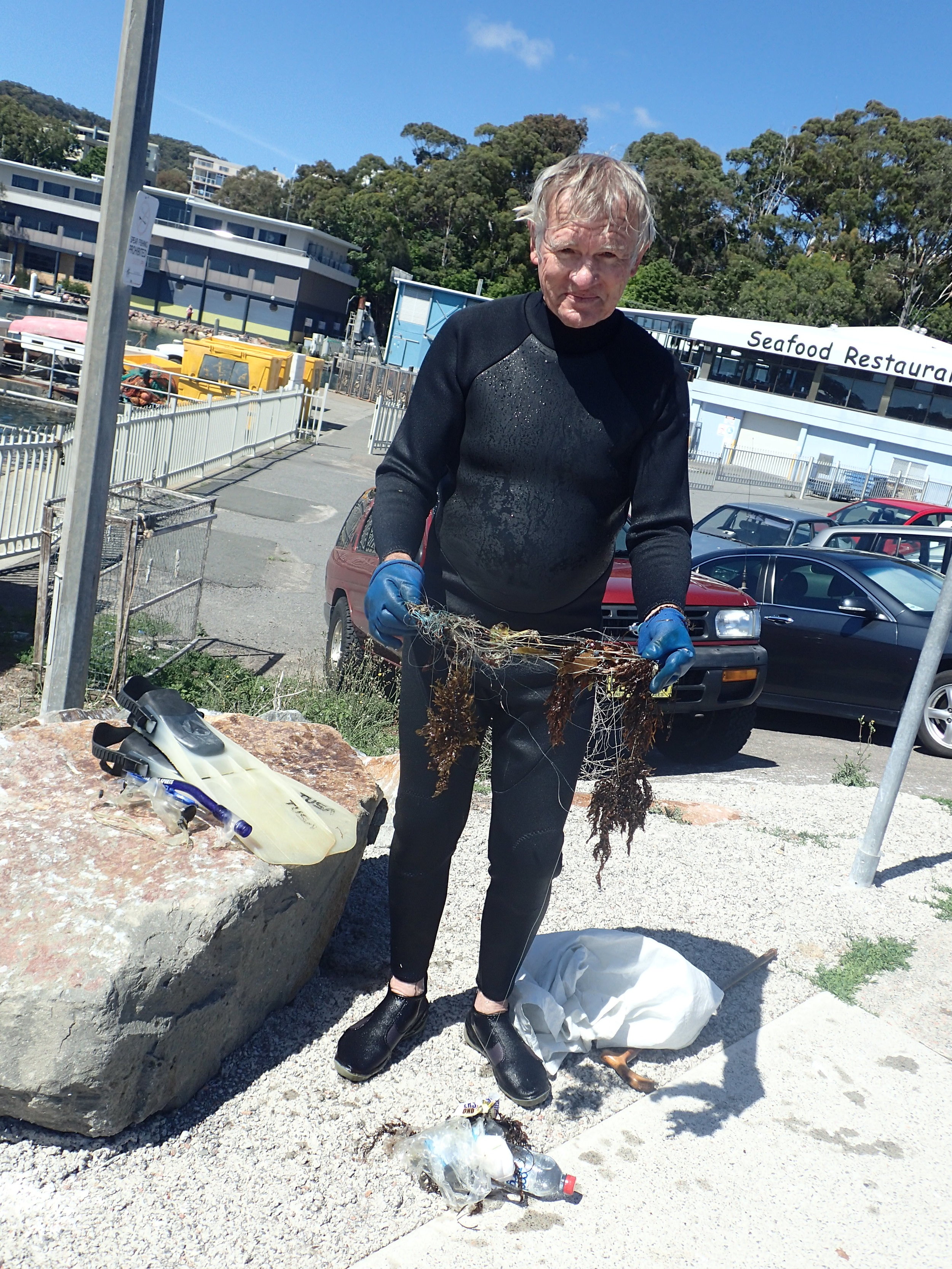 keep the sea clean for future generations.