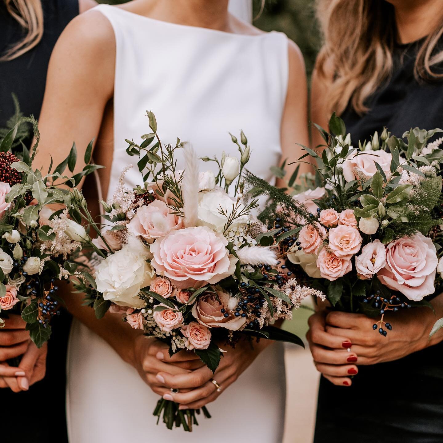 We are extremely busy behind the scenes getting our new workspace ready for all our 2022 weddings. 
In the meantime here&rsquo;s a throwback to one of our October weddings at @magheramorne_estate 💕 Amazing photos by @emmakennyweddings 📸 of Sarah &a