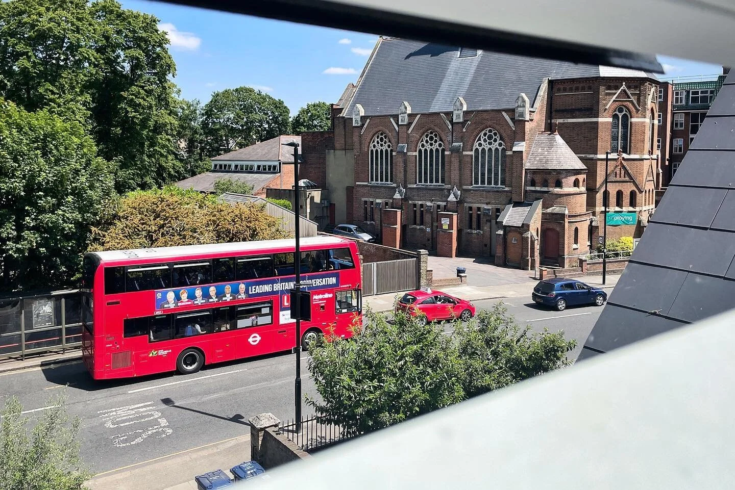 My view while quarantining for the next few days. #definitelyinlondon #imback #atleasttheresnoaircon