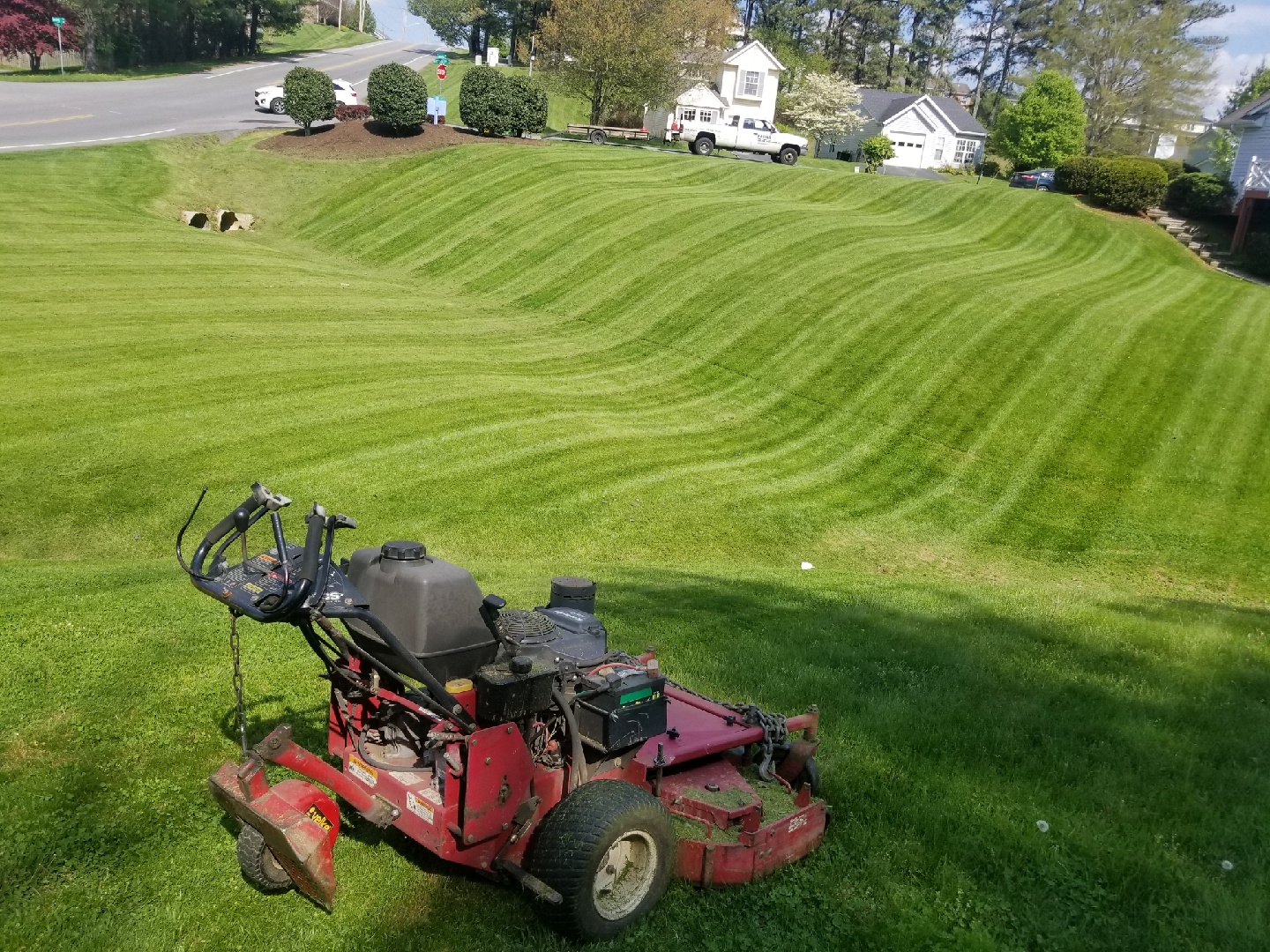 Christiansburg-VA-lawn-maintenance.jpg