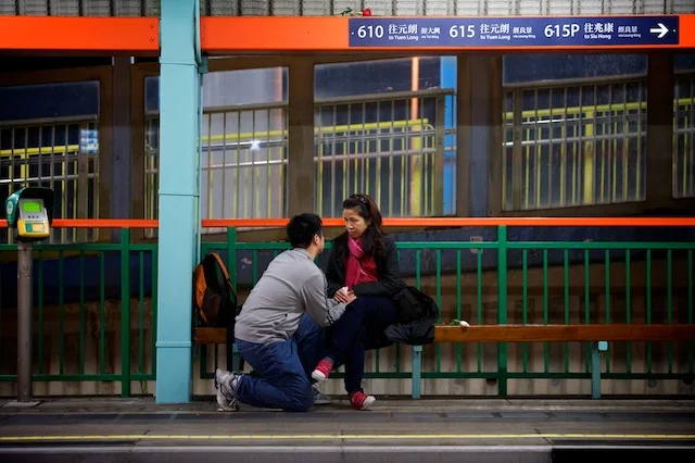 Hong Kong marriage proposal one knee