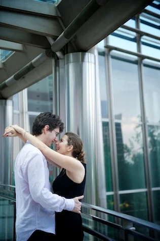 Hong-Kong-Engagement-Portrait-Session-Shoot-Outdoor-Admiralty-Bridge