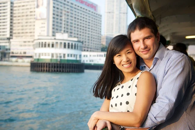 Hong-Kong-Engagement-Session-Outdoor-Star-Ferry-Central-Bride-and-Groom-Portrait