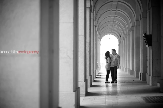 Hong-Kong-engagement-session-portraits-couple-hallway-outdoor-groom-bride-hugging