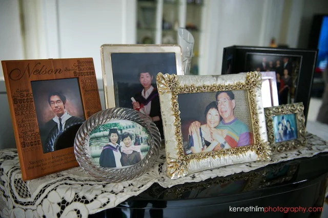 Hong Kong Shatin wedding morning family photo frames on piano