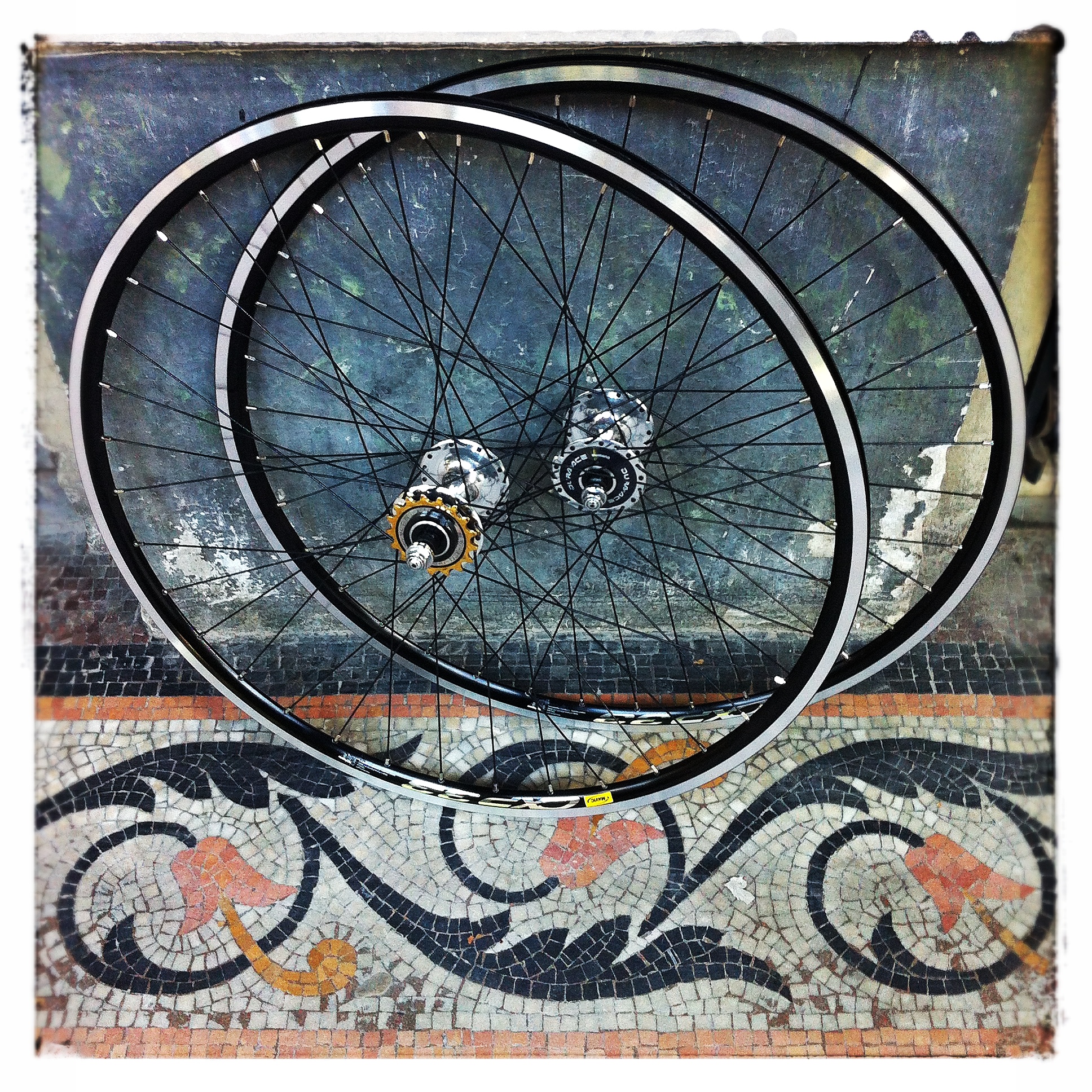 Hand built wheels vs Factory built — Cognoscenti Cycles