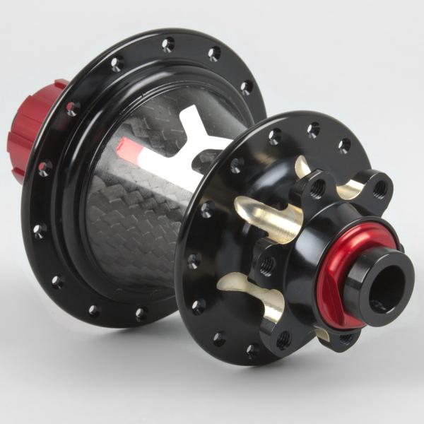 The Kappius KH-1.5 rear hub with a carbon centre. Easily removable end caps to change the OLD width. 