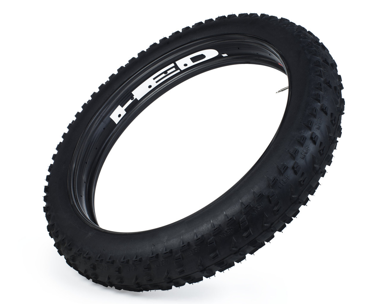  The HED "Big Fat Deal". The BFD is a 100mm ultra wide carbon rim that weighs in at 500 grams! Hit the trails with a massive rubber foot print!