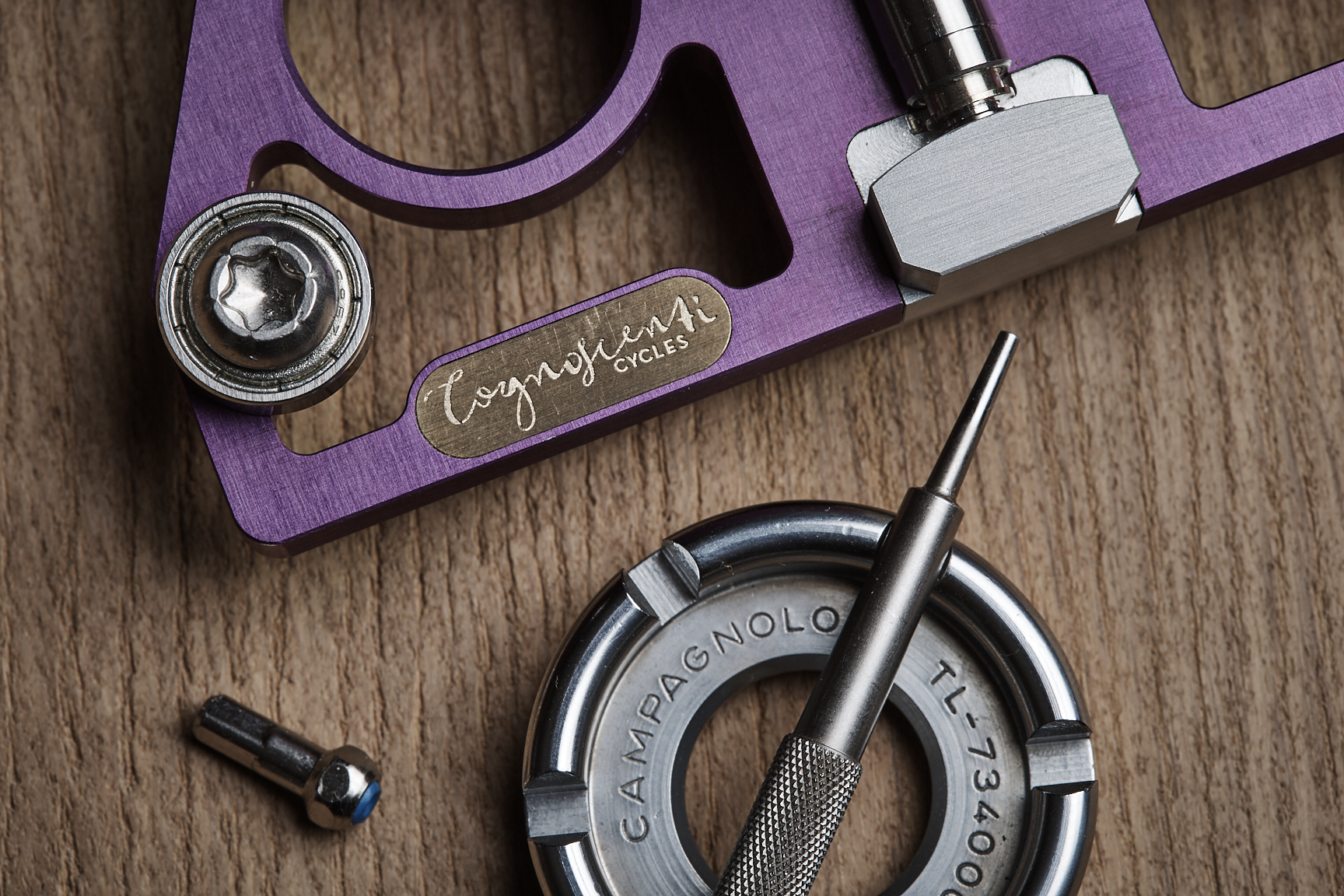  All current Cognoscenti Cycles spoke tension meters will proudly bare the name of our company with an engraved brass plaque. 