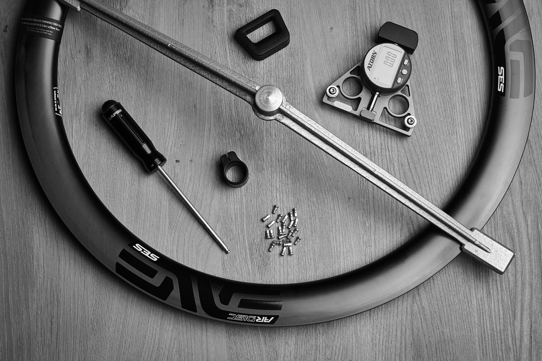  The Enve SES AR Disc carbon rim. 
