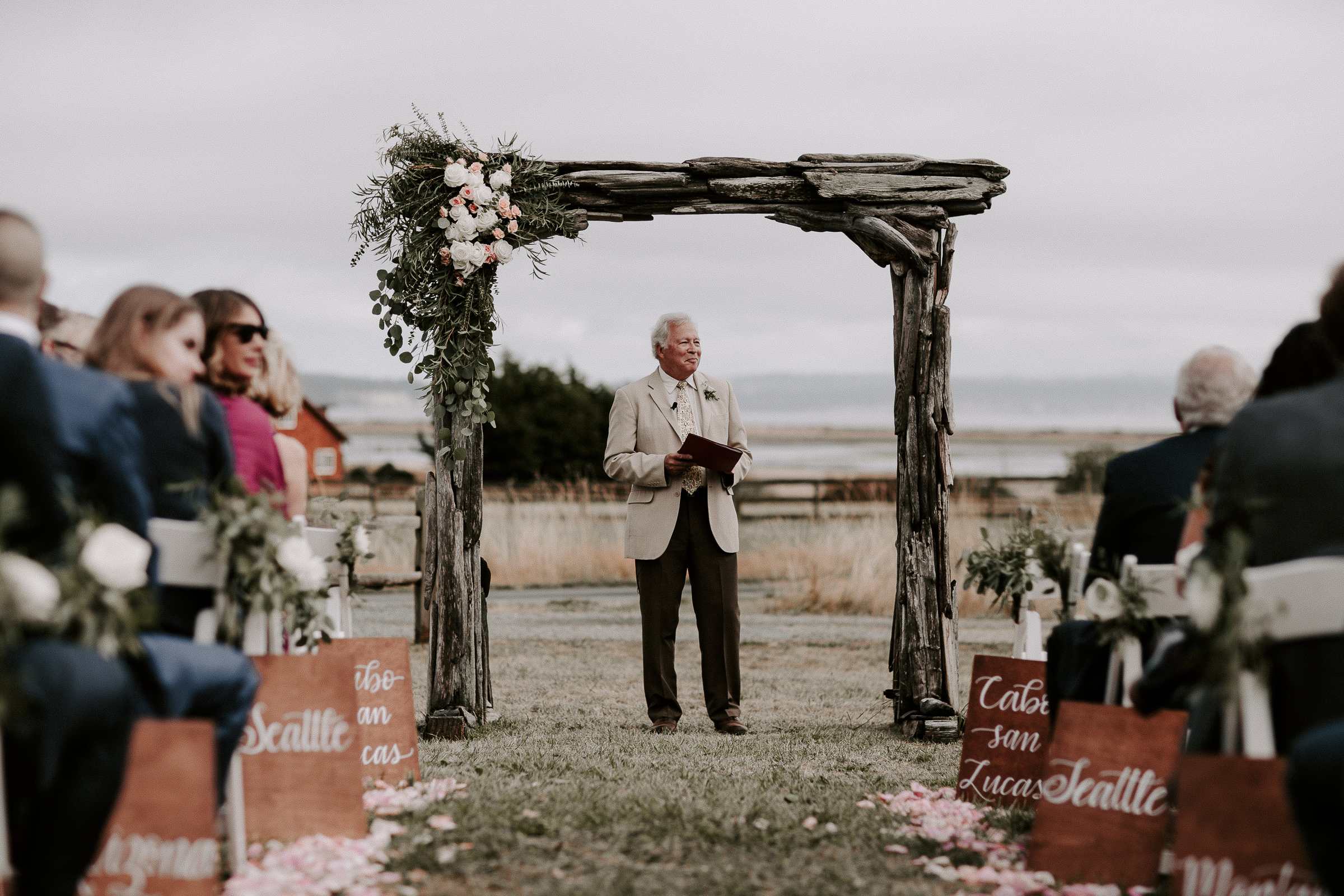 daniellecarissa_emily&andrewwedding_whidbeyisland-1992.jpg