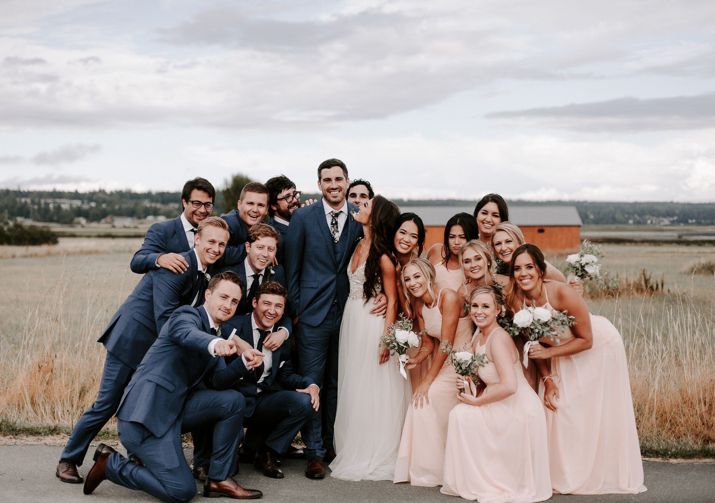 daniellecarissa_emily&andrewwedding_whidbeyisland-2677.jpg