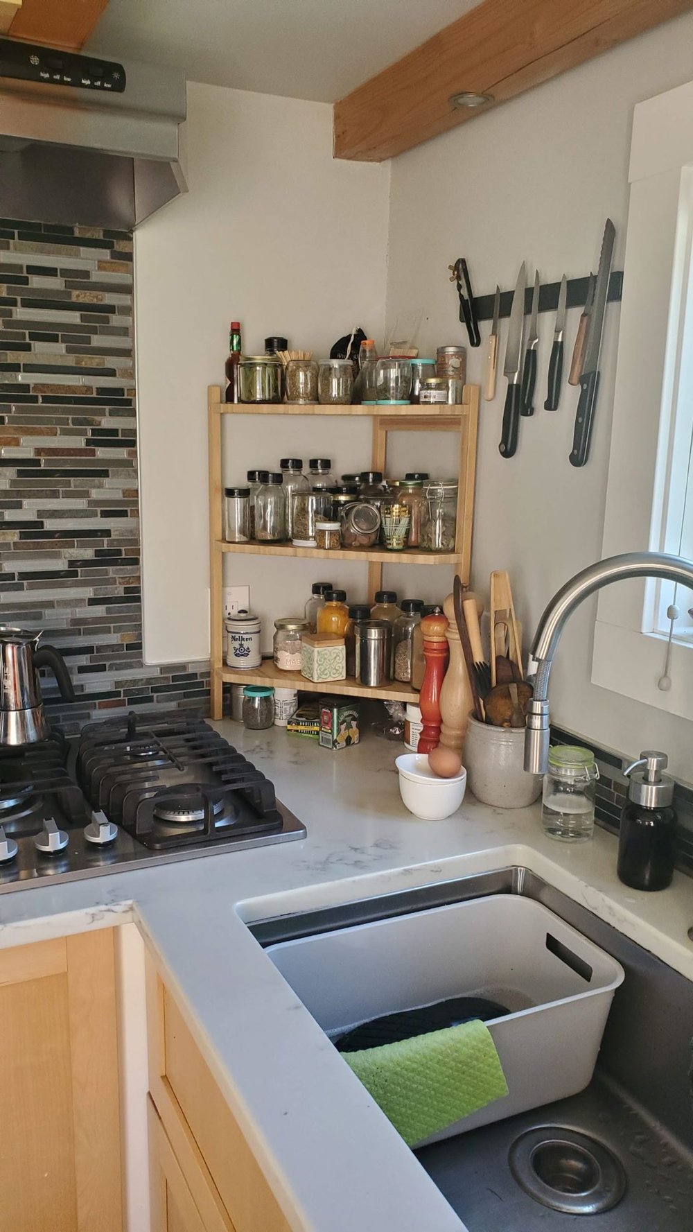 kitchen detail 2.jpg