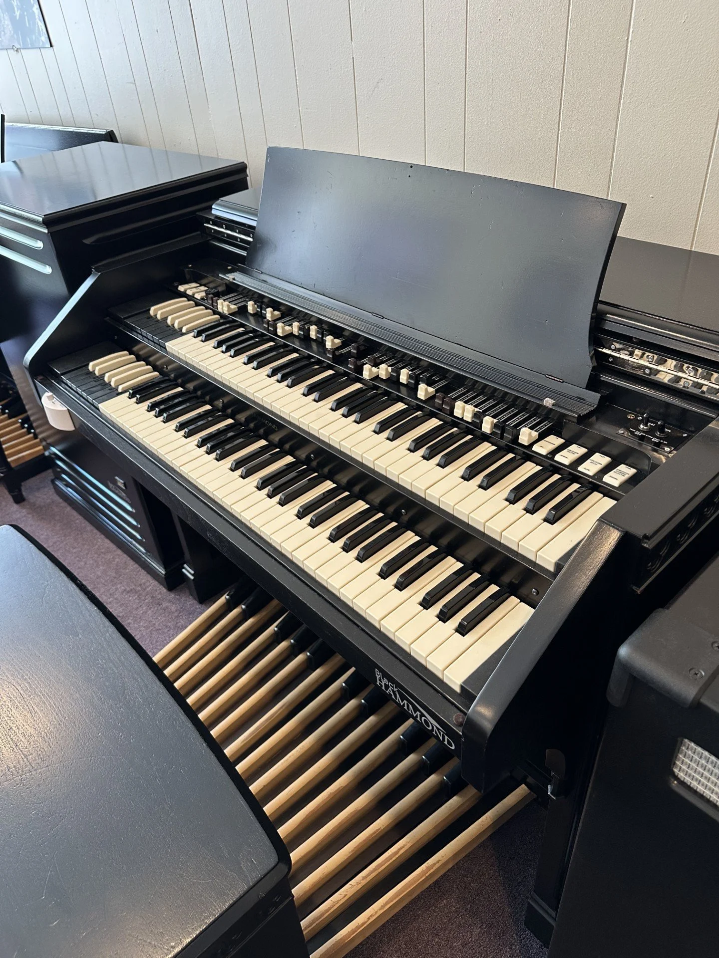 c3musicrack2.jpg