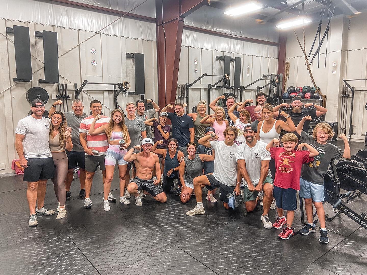 Impossible to have a bad Saturday after being surrounded with these fun people. 💯%. IMPOSSIBLE.🤗 

You&rsquo;re welcome to come find out for yourself 😉

#MoFit30A #30ACrossFit #MFFramily #AlysBeach #RosemaryBeach #SeagroveBeach #Seaside #Watercolo