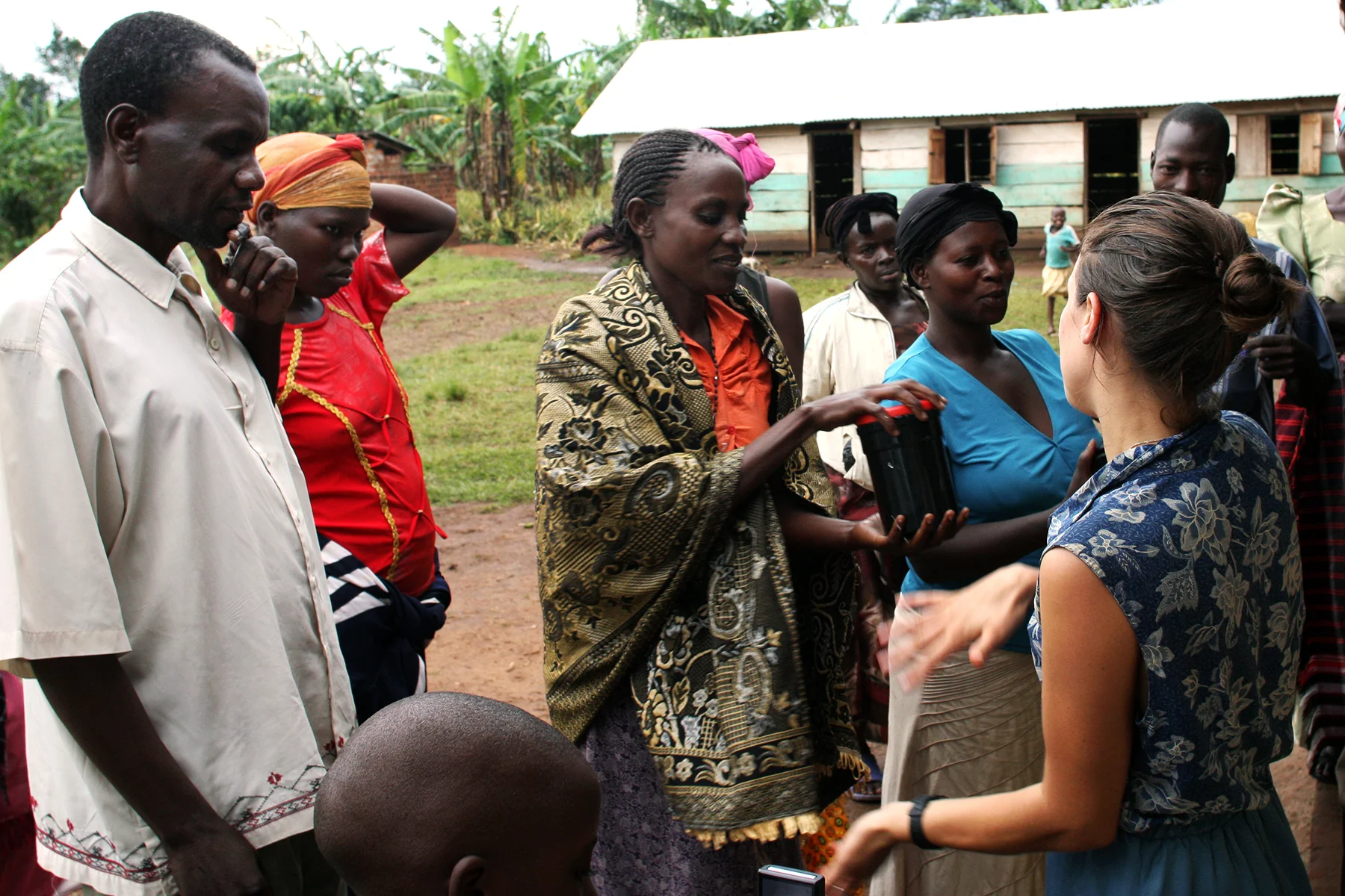 Louise Contino teaching the WPC how to properly agitate their film during the development process. 