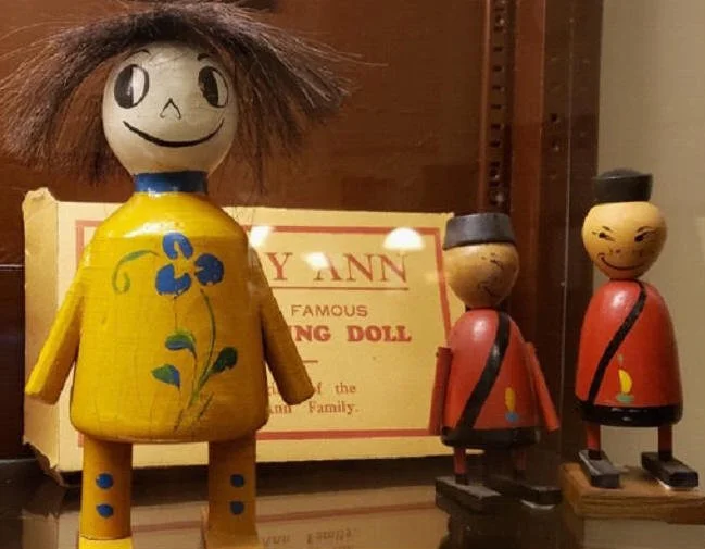 Large Scarey Ann doll with two caricatured soldiers. Photo courtesy of Gene Metcalf.