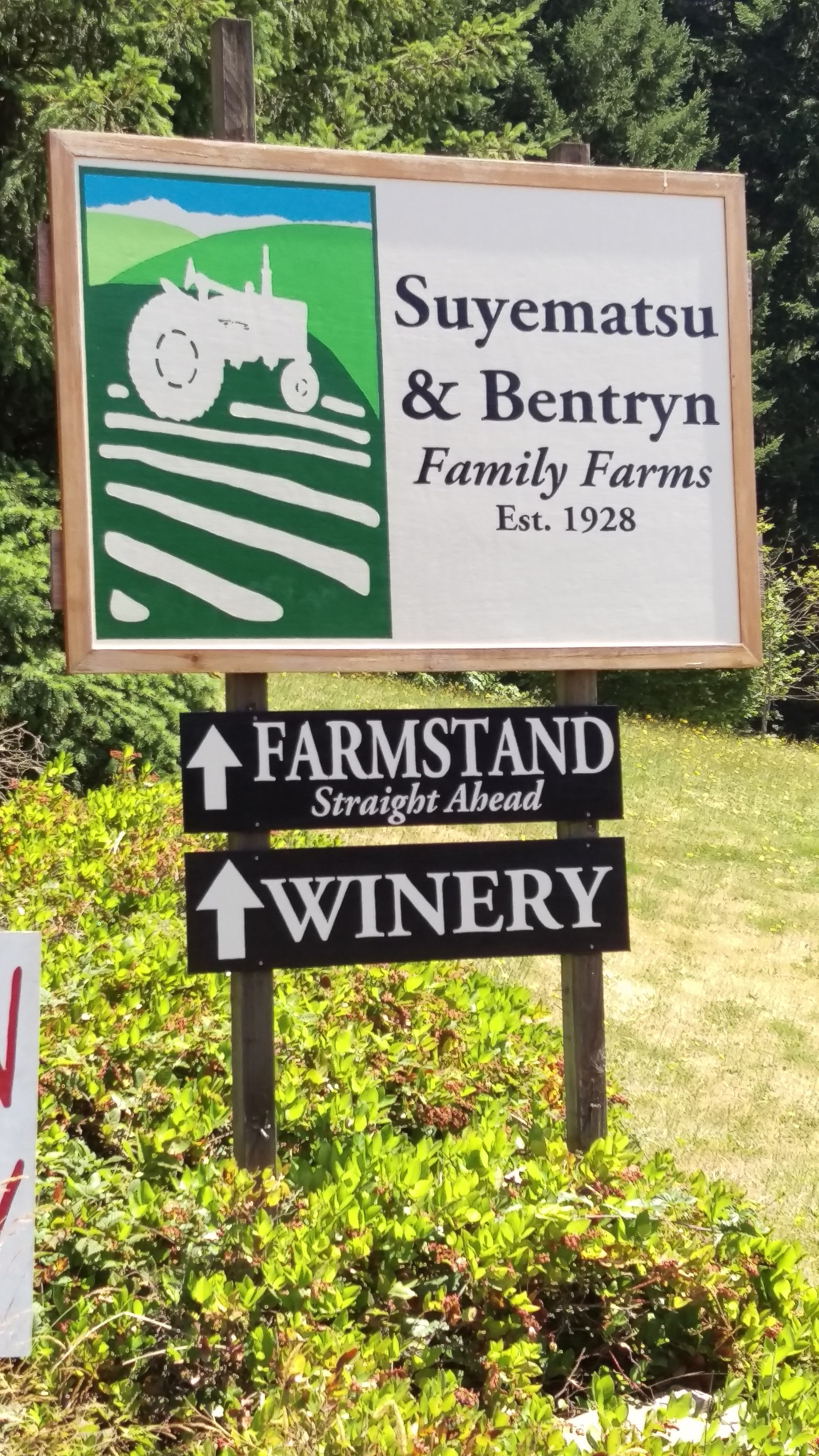 farm & winery sign.jpg