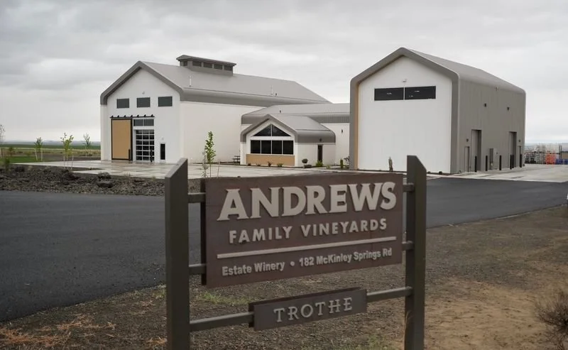 sign and facility.jpeg