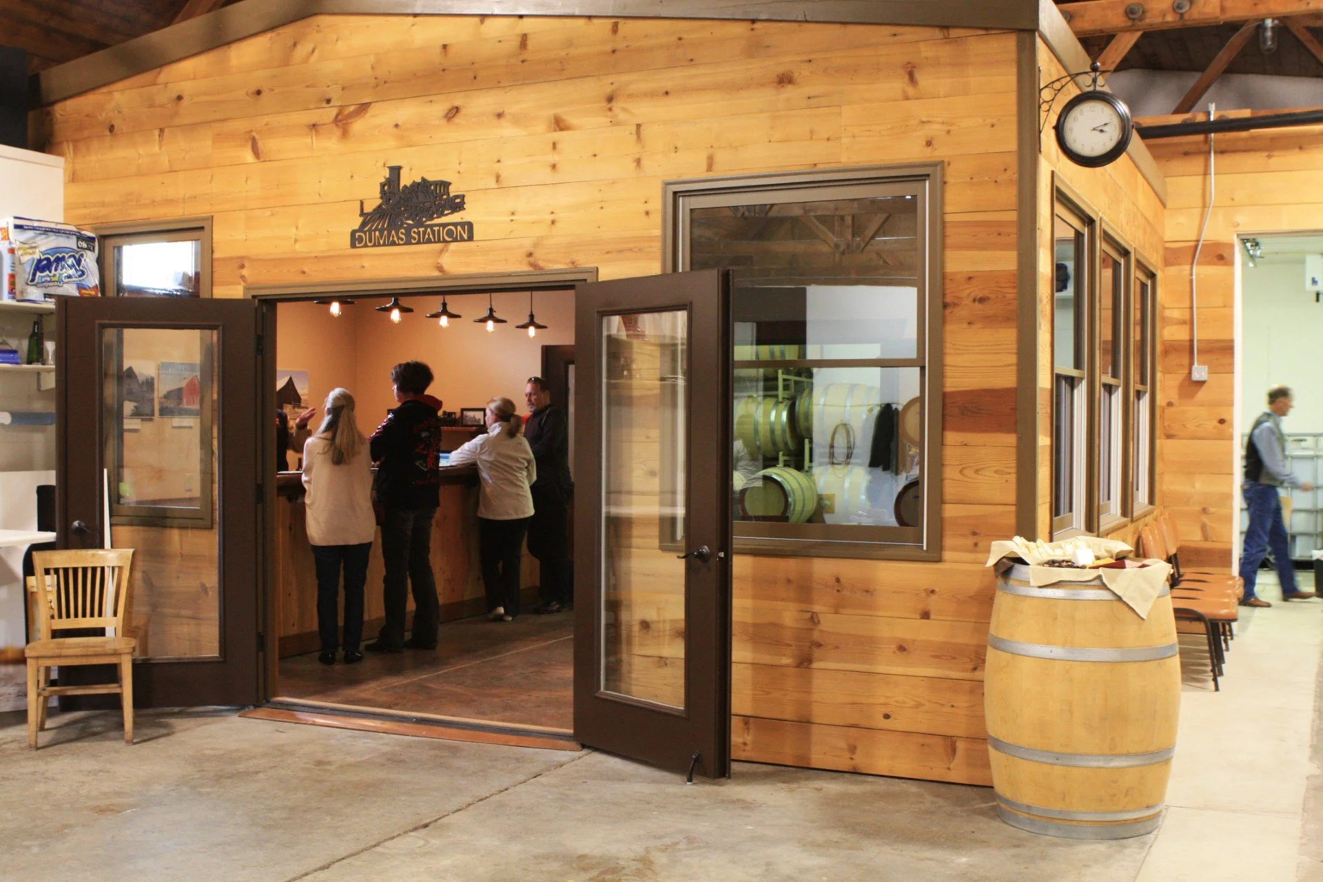 tasting room.jpg