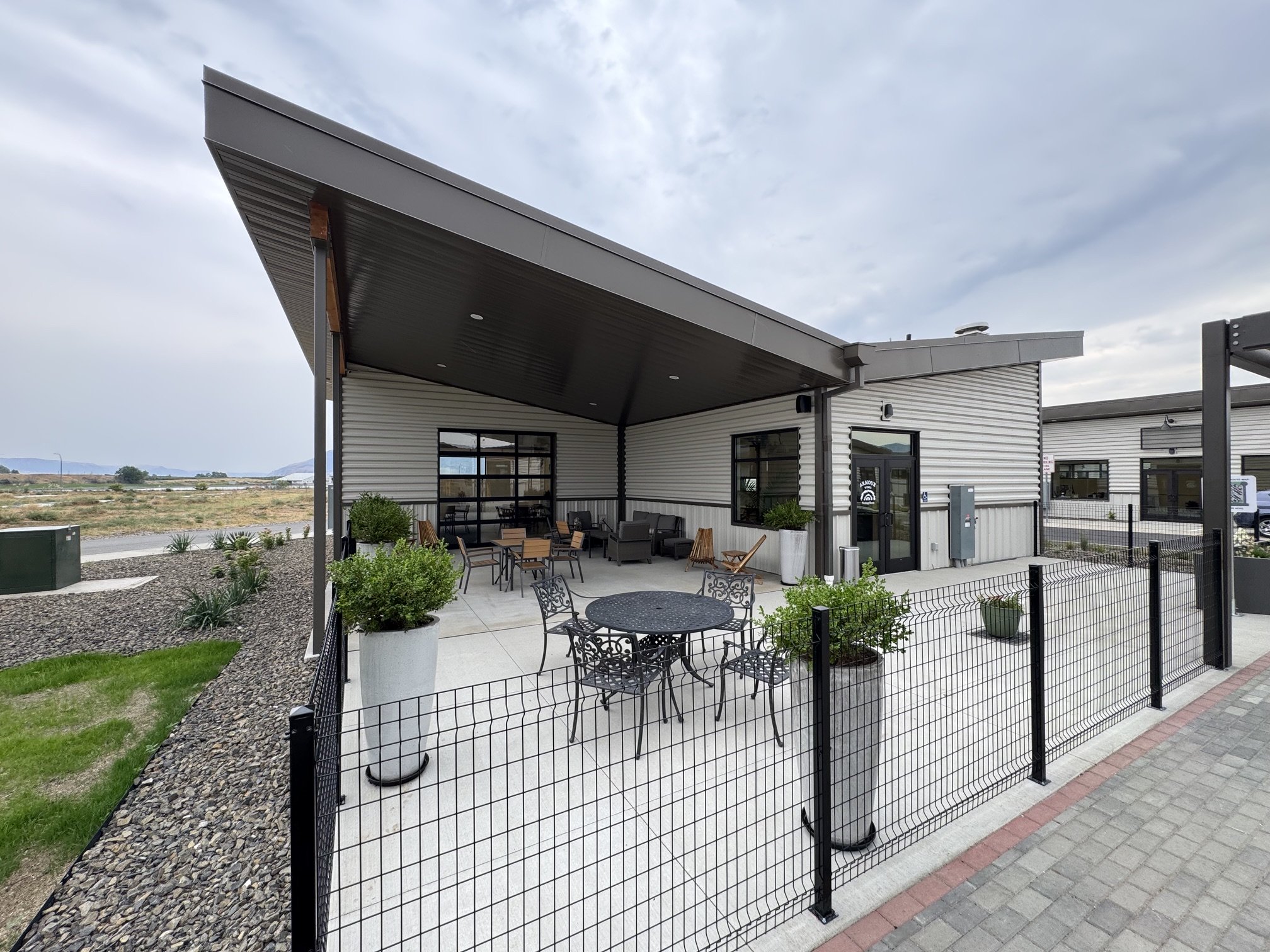 tasting room outside.jpg
