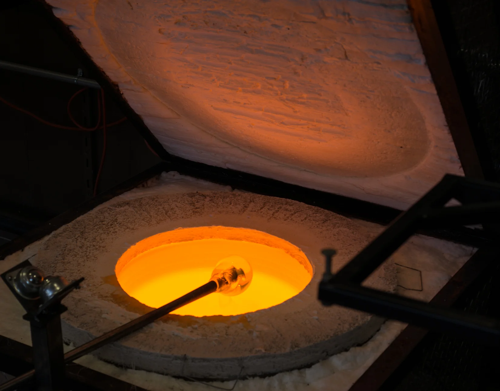 glass furnace.jpg